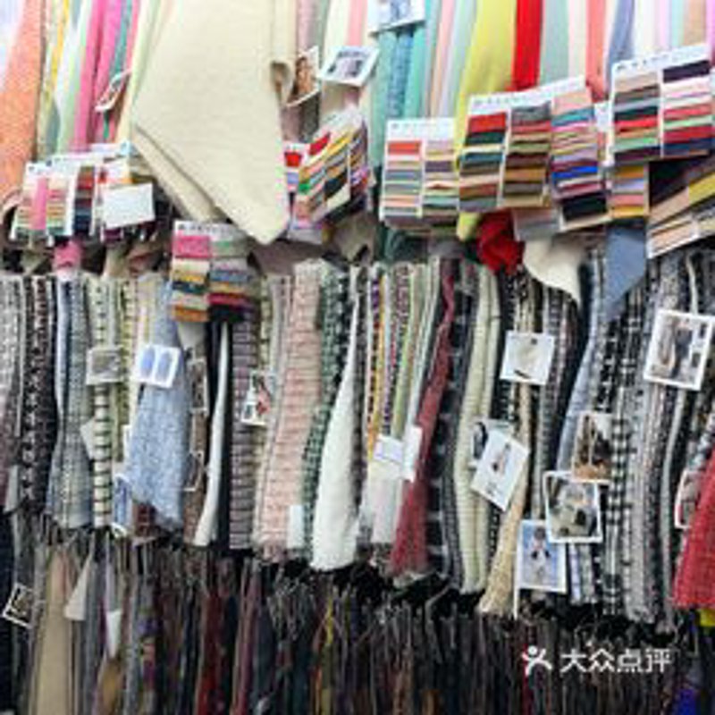 河北荣艺纺织有限公司，想给你的企业起一个响亮的名字吗？让我们一起探讨如何为纺织公司取名吧！河北荣艺这个名称已经很有特色了，但不妨再深挖一下，看看能否找到更具创意的方案。